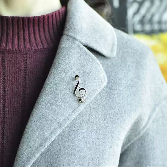 VQ Music Note Brooch - Picture 3 of 4